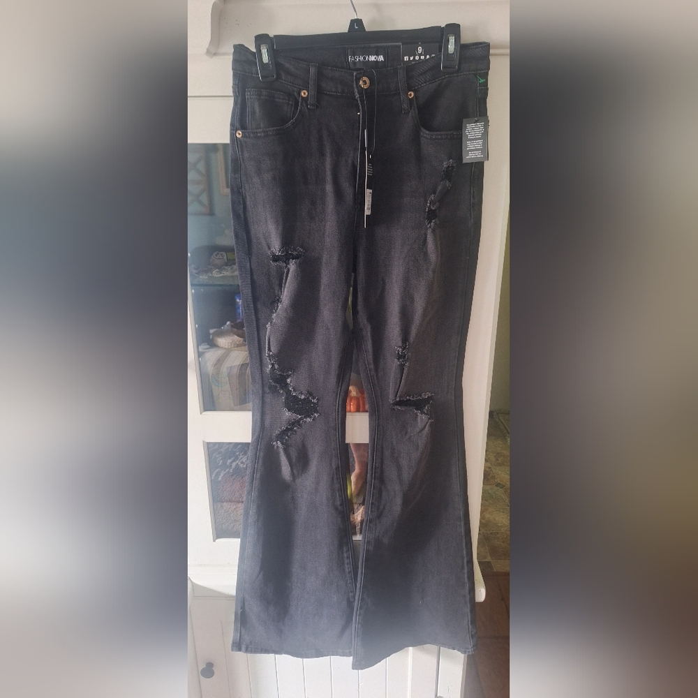 Fashion Nova Black Distressed Jeans Size 9 NWT